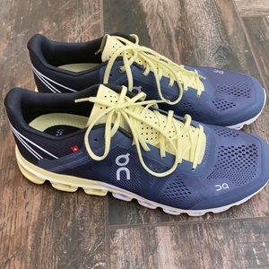 On Cloudflow women’s running sneaker 10